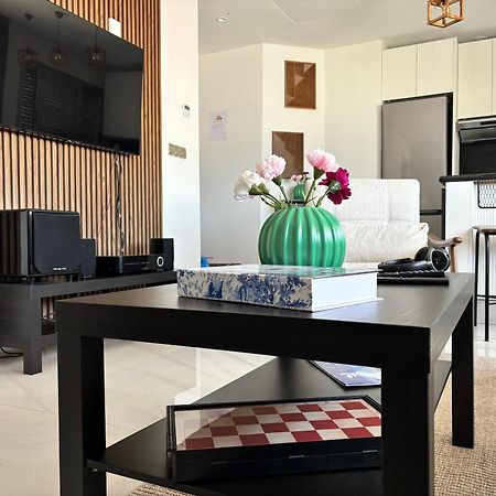 Marina View Residence Luxurious Studio Retreat With Stunning Ocean Views 1 Double Bedroom, 1 Convertible Couch Tangier Exterior photo